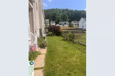 231 West Railroad, Nesquehoning, PA 18250 - Photo 2