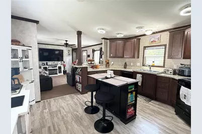 49 Ritzcraft Drive, Lehigh Township, PA 18088 - Photo 2