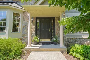 5090 Adriana Ct, Upper Saucon Township, PA 18034 - Photo 4