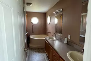 671 Kykuit Pl, Forks, PA 18040 - Photo 10