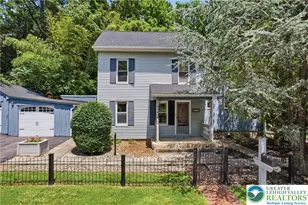 571 Pine Top Trail, Bethlehem City, PA 18017 - Photo 2