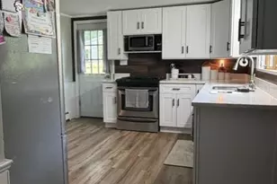7822 N Delaware Dr, Lower Mt Bethel Twp, PA 18013 - Photo 16