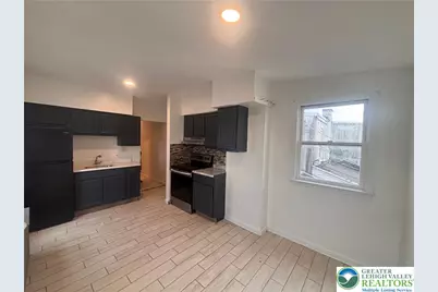 718 N 10th Street #2, Allentown City, PA 18102 - Photo 4