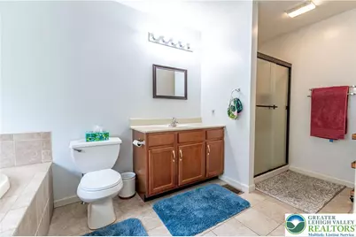 211 S Kathryn Street, Easton, PA 18045 - Photo 40