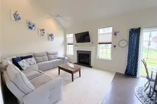 943 Swallow Tail Ln, Upper Macungie Township, PA 18031 - Photo 12