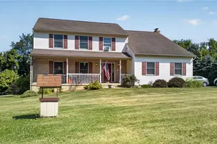 965 Berger Rd, Williams Township, PA 18042 - Photo 2