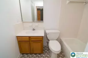 2705 Rolling Green Dr, Lower Macungie Township, PA 18062 - Photo 24