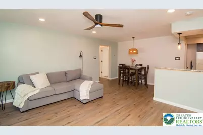 2705 Rolling Green Drive, Lower Macungie Township, PA 18062 - Photo 6