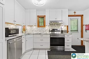 677 Clubhouse Dr, East Stroudsburg, PA 18302 - Photo 1