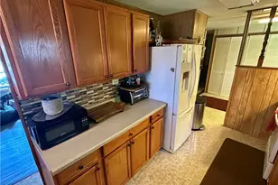 381 Red Oak Ln, Moore Township, PA 18014 - Photo 10