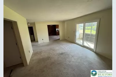 16 Wyoming Street #1E, Tamaqua Boro, PA 18252 - Photo 4