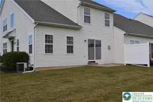 269 Park Ridge Dr, Forks, PA 18040 - Photo 4