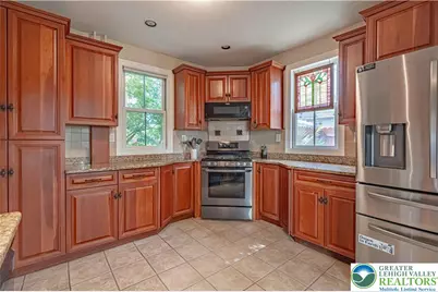 321 E Wall Street, Bethlehem City, PA 18018 - Photo 18