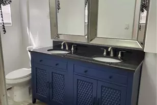 422 Belvidere St, Nazareth Boro, PA 18064 - Photo 6