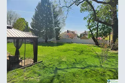 422 Belvidere Street, Nazareth Boro, PA 18064 - Photo 10