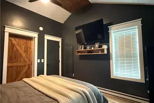 520 Liberty Ave, Roseto, PA 18013 - Photo 26