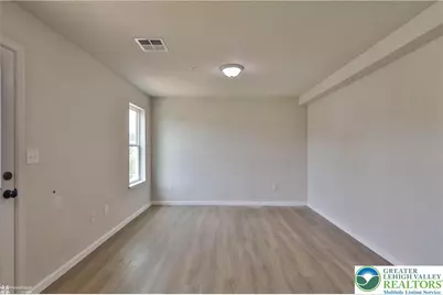 671 Sipos, Northampton Township, PA 18067 - Photo 6