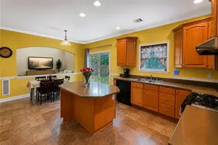 5776 Monocacy Dr, Hanover Twp, PA 18017 - Photo 12