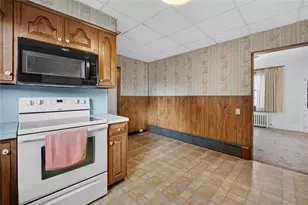 145 Washington St, Freeland, PA 18224 - Photo 12