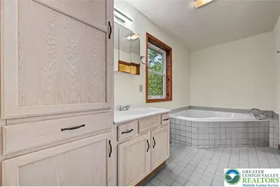 564 Cayuga Drive, Coolbaugh Twp, PA 18466 - Photo 40