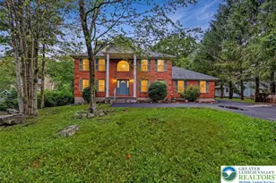 564 Cayuga Dr, Coolbaugh Twp, PA 18466 - Photo 1
