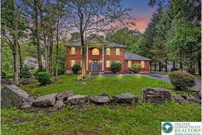 564 Cayuga Drive, Coolbaugh Twp, PA 18466 - Photo 2