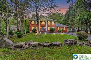 564 Cayuga Dr, Coolbaugh Twp, PA 18466 - Photo 2