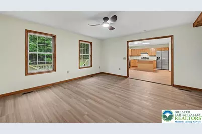 564 Cayuga Drive, Coolbaugh Twp, PA 18466 - Photo 16