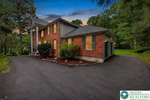 564 Cayuga Dr, Coolbaugh Twp, PA 18466 - Photo 4