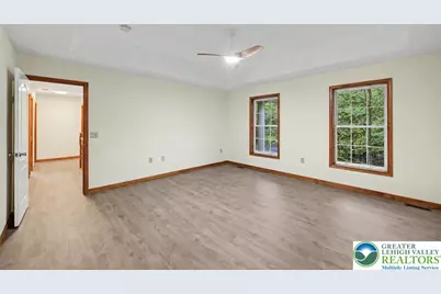 564 Cayuga Drive, Coolbaugh Twp, PA 18466 - Photo 38