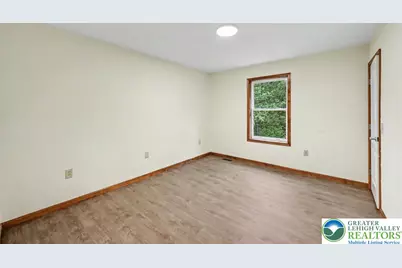 564 Cayuga Drive, Coolbaugh Twp, PA 18466 - Photo 46