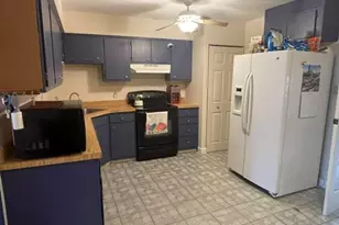 461 Blaker Dr, East Greenville Boro, PA 18041 - Photo 4