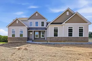 4390 Maple St, North Whitehall Township, PA 18078 - Photo 2