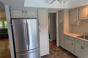 3650 Stephen Crane Ln, Hanover Twp, PA 18017 - Photo 12