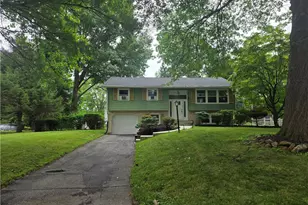 3650 Stephen Crane Ln, Hanover Twp, PA 18017 - Photo 4