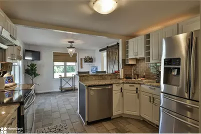 2310 E Woodlawn Street, Allentown City, PA 18109 - Photo 12