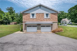 735 Gottwald Dr, Bethlehem City, PA 18015 - Photo 4