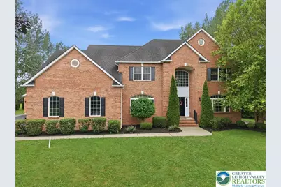4559 Oakwood Lane, Lower Nazareth Twp, PA 18064 - Photo 2