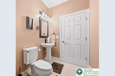 4559 Oakwood Lane, Lower Nazareth Twp, PA 18064 - Photo 30