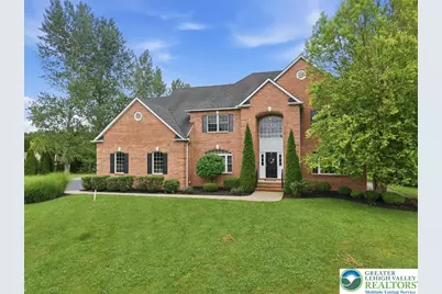 4559 Oakwood Lane, Lower Nazareth Twp, PA 18064 - Photo 4