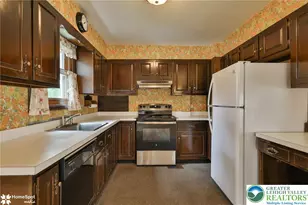 2710 Liberty St, Palmer Twp, PA 18045 - Photo 12