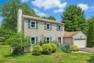 4253 Biddeford Cir, Buckingham, PA 18902 - Photo 2