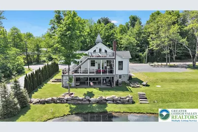 279 Greenview Drive, Chestnuthill Twp, PA 18353 - Photo 1