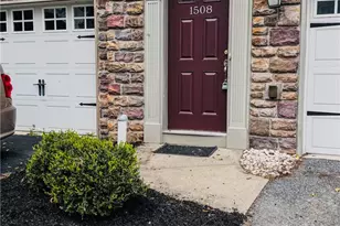 1508 Brookstone Pl, Hellertown Boro, PA 18055 - Photo 2