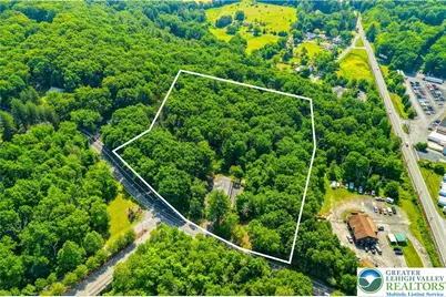 40 Brushy Mountain Road, Stroud Twp, PA 18301 - Photo 2