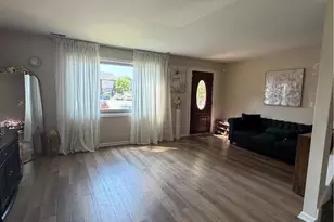129 Johnson Ct, Whitehall Township, PA 18052 - Photo 6