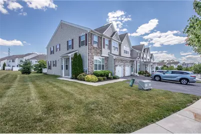 4606 Woodbrush Way, Upper Macungie Township, PA 18104 - Photo 2