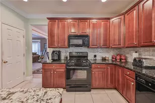 138 Clover Hollow Rd, Palmer Twp, PA 18045 - Photo 18