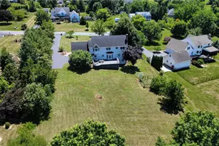 365 Winter Springs Rd, Bushkill Twp, PA 18064 - Photo 38