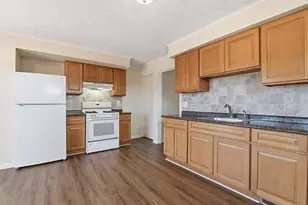 2003 Northampton St, Wilson Boro, PA 18042 - Photo 16